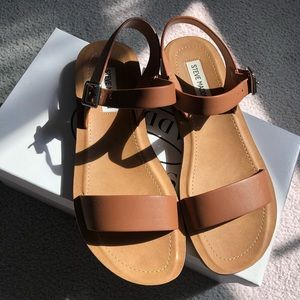 Steve Madden Flat Sandal